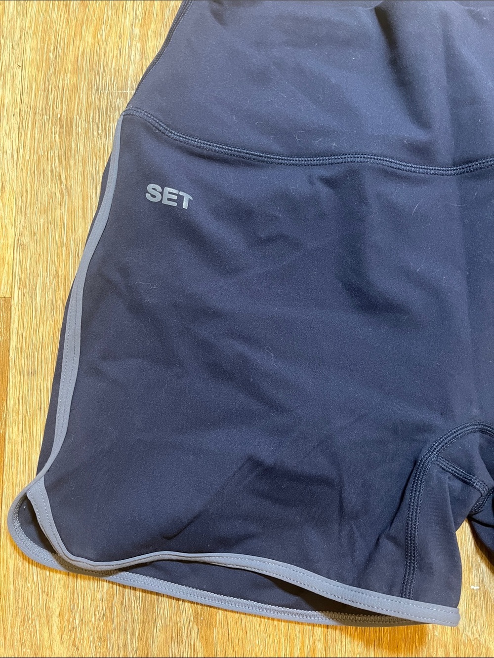 SET Active Sportbody Navy Shorts Large Bike Yoga Running Workout Gym Athletic - Picture 3 of 8